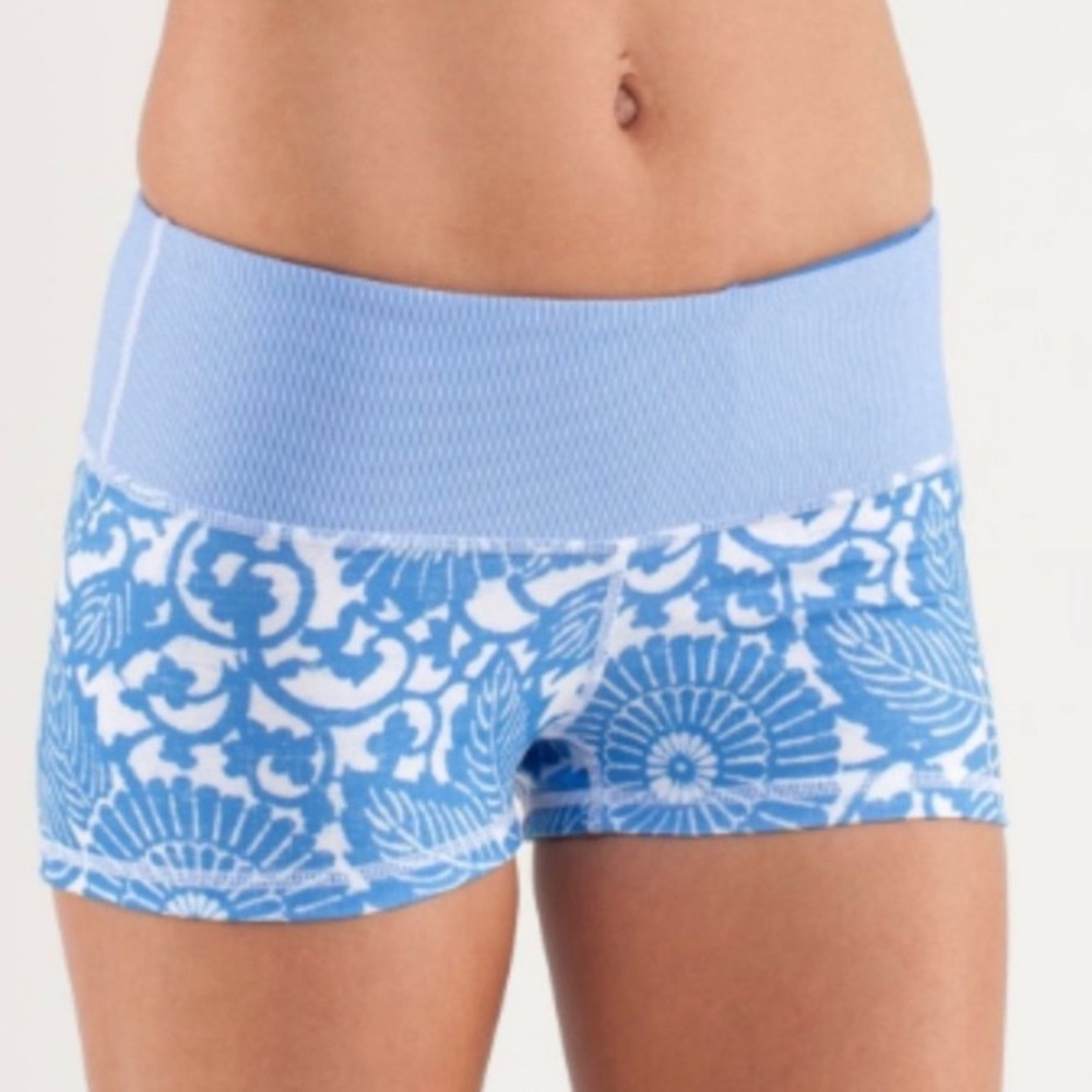 Lululemon Blue Floral Boogie Short